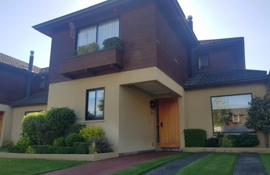 Se Vende Preciosa Casa Amoblada 4D 4B, Valle Alcala, Temuco