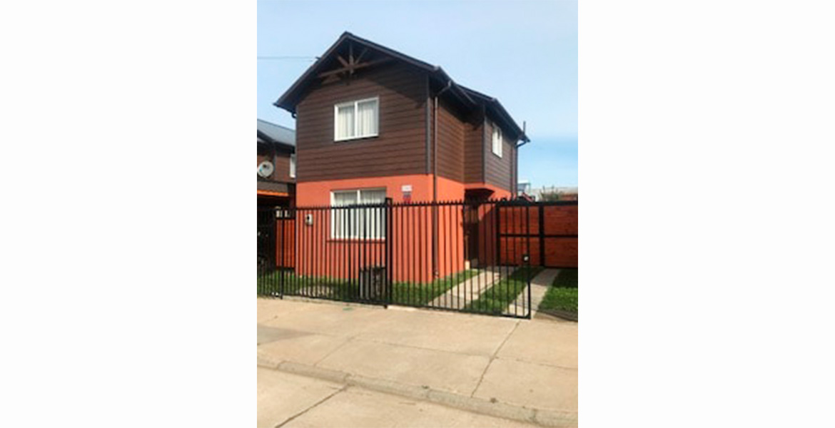SE VENDE LINDA Y ACOGEDORA CASA SEMI NUEVA LOMAS DE MAQUEHUEPadre las casas