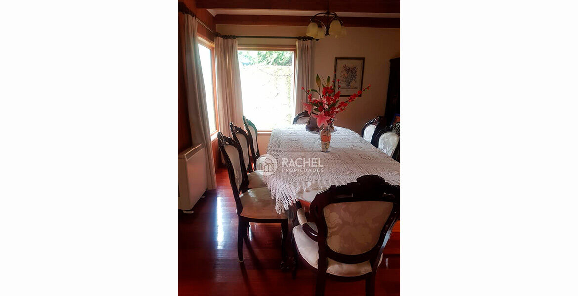 SE VENDE PRECIOSA CASA EN PASAJE TIPO CONDOMINIO - PORTAL DE LA