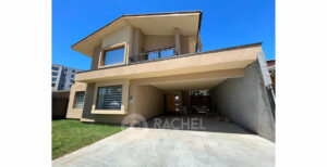 SE VENDE AMPLIA CASA RECIÉN CONSTRUIDATemuco