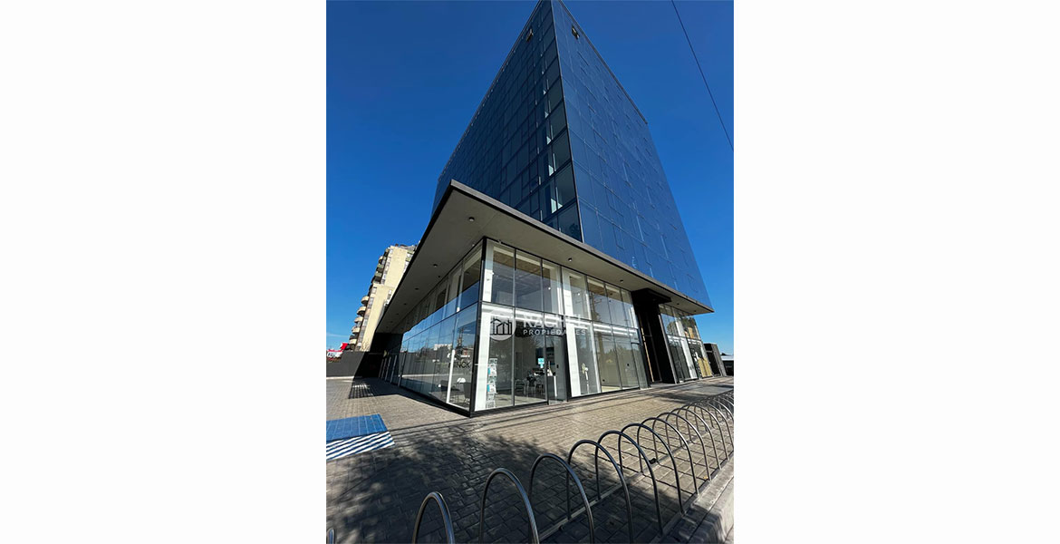 SE ARRIENDA LOCAL COMERCIAL NUEVO EXCELENTE VITRINA CON GRAN FLUJOTemuco