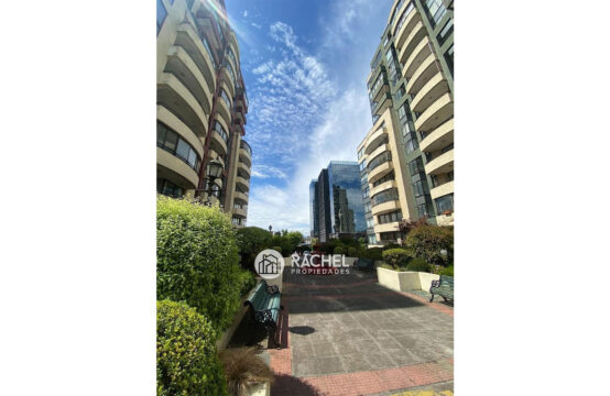 SE VENDE EXCELENTE DEPARTAMENTO CONDOMINIO PLAZA HOCHSTETTER