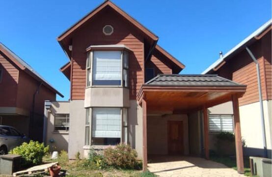 CASA EN VENTA EN CONDOMINIO ALTOS DEL MAIPO IV