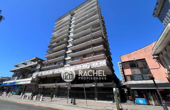 SE VENDE SOLEADO Y AMPLIO DEPTO EN PLENO CENTRO DE TEMUCO