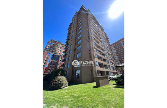 SE ARRIENDA SOLEADO Y CÓMODO DEPARTAMENTO &#8211; AV. ALEMANIA