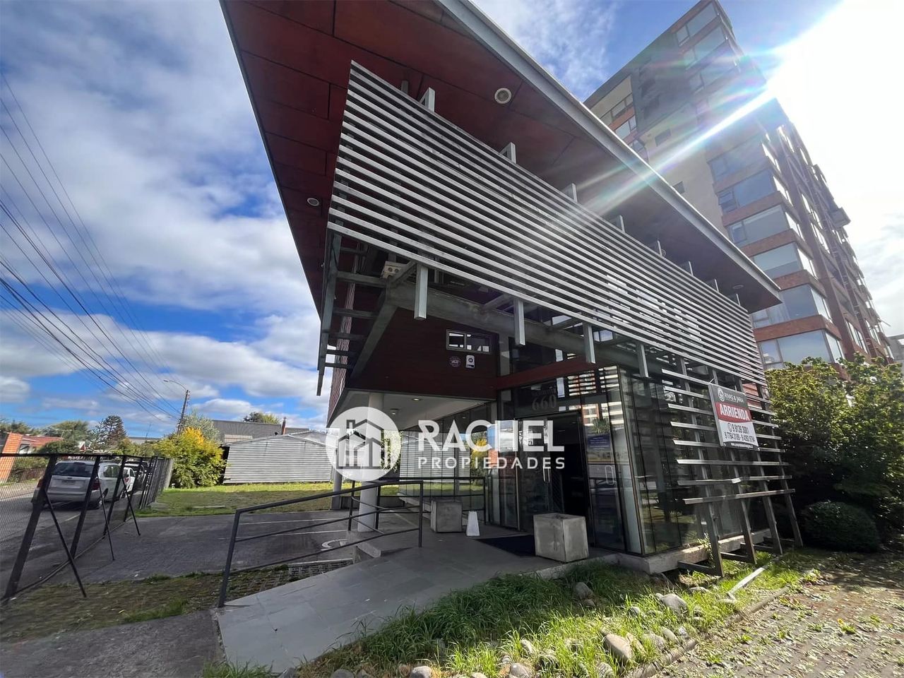 SE ARRIENDA AMPLIO LOCAL U OFICINA EN ESTRATÉGICA UBICACIÓNTemuco