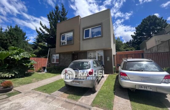 SE VENDE PRECIOSA CASA CON EXCELENTE MANTENCION EN CONDOMINIO CERRADO