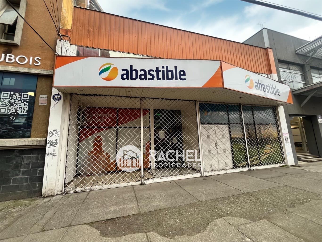 SE ARRIENDA GRAN LOCAL COMERCIAL – PLENO CENTRO DE TEMUCO (ANDRÉS BELLO CON VICUÑA MACKENNA)Temuco