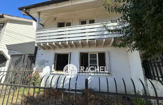 Se ARRIENDA GRAN CASA COMERCIAL CALLE PRAT