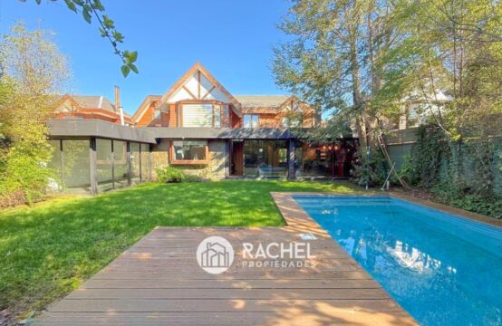 SE VENDE MARAVILLOSA CASA COMPLETAMENTE REMODELADA- Barrio Inglés (pasos colegio GreenHouse)