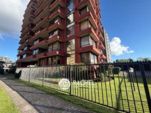SE VENDE HERMOSO E IMPECABLE DEPTO 4D- Edificio Loncotraro- HolandesaTemuco