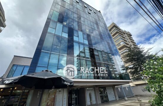 SE ARRIENDA OFICINA EDIFICIO UNO K- Sector Avda Alemania (Hochstetter)