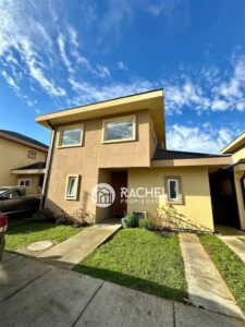 EN VENTA HERMOSA CASA SEMINUEVA CONDOMINIO ANTUMALALTemuco