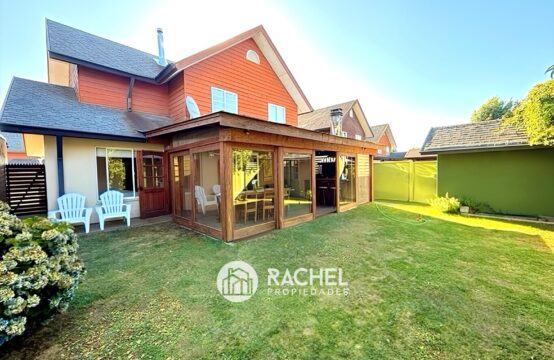 SE VENDE PRECIOSA CASA DE 4D- Sector Los Conquistadores