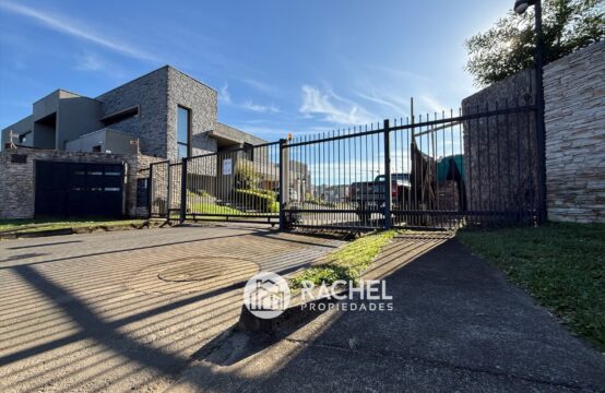 SE VENDE TERRENO EN EXCLUSIVO Y CONSOLIDADO CONDOMINIO- Sector Portal de la Frontera