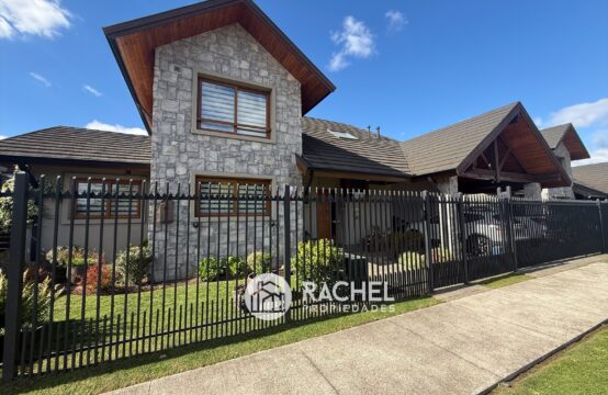 SE VENDE MARAVILLOSA CASA 4 DORMITORIOS-Sector Portal de la Frontera