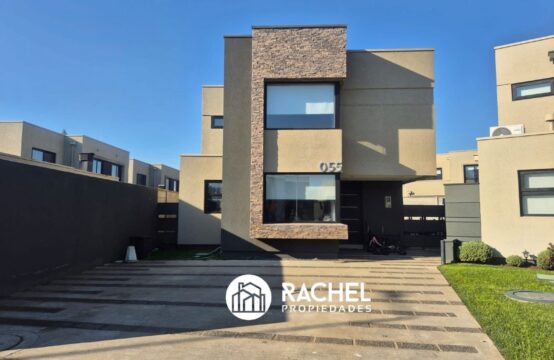EN VENTA CASA EN CONDOMINIO SECTOR PONIENTE
