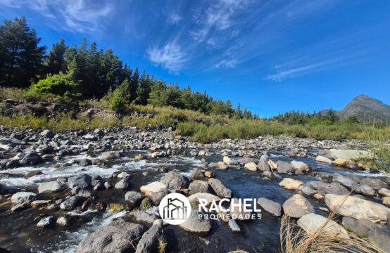 EN VENTA 2 TERRENOS DE 1,53 HECTAREAS CAMINO PUCON-CABURGUA con Orilla de Río sector Cerduo – Pucón