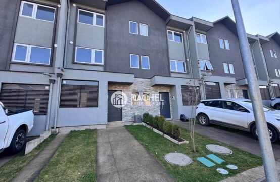 EN VENTA MODERNA CASA TOWNHOUSE NUEVAS CONDOMINIO BOTROLHUE – TEMUCO