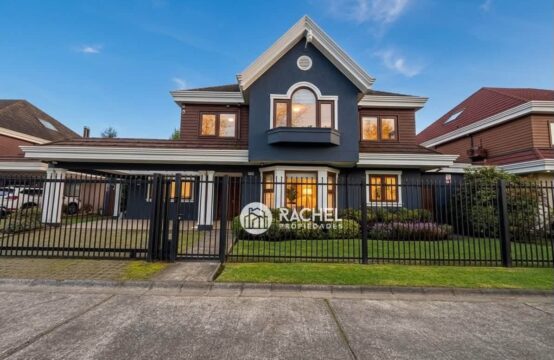 SE VENDE HERMOSA CASA 5D CON QUINCHO Y PISCINA EN PASAJE CERRADO -Sector Barrio Inglés
